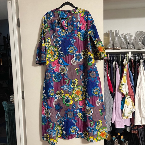The Oula Company Split Neck Caftan Midi Dress Floral Honeycomb Bloom sz L Large - Picture 3 of 9